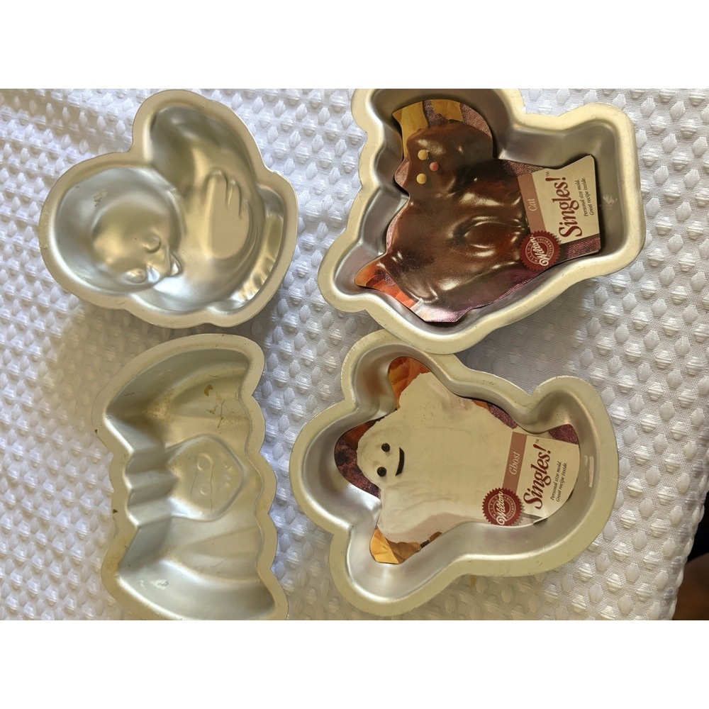 Ghost Bat Cat Chick Vtg Kitchen Wilton Singles Bundle